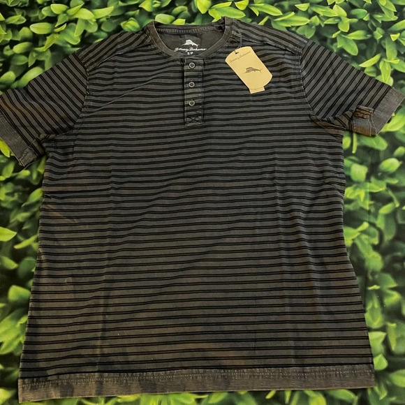 Tommy Bahama Tidelands Short Sleeve Henley, Onyx, Small, NWT - Picture 6 of 10